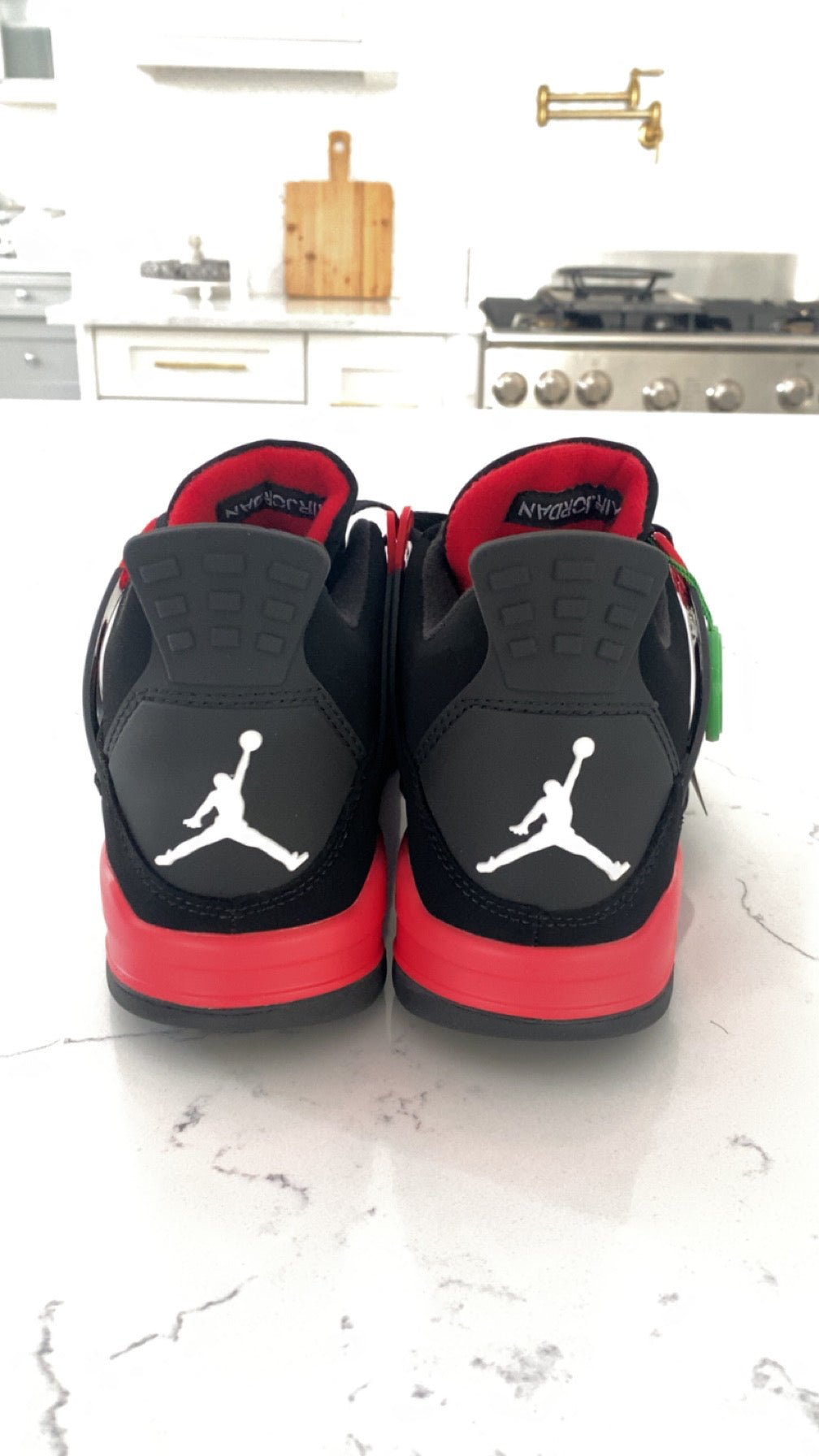 Jordan 4 ‘Red Thunder